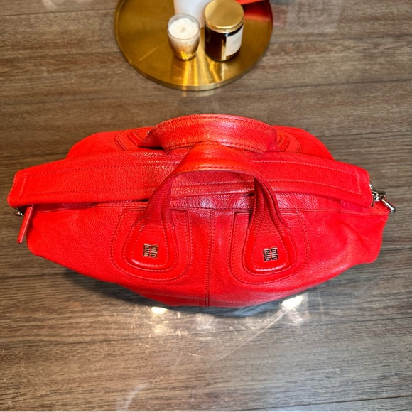 GIVENCHY
Lambskin Medium Nightingale red - Picture 2 of 6